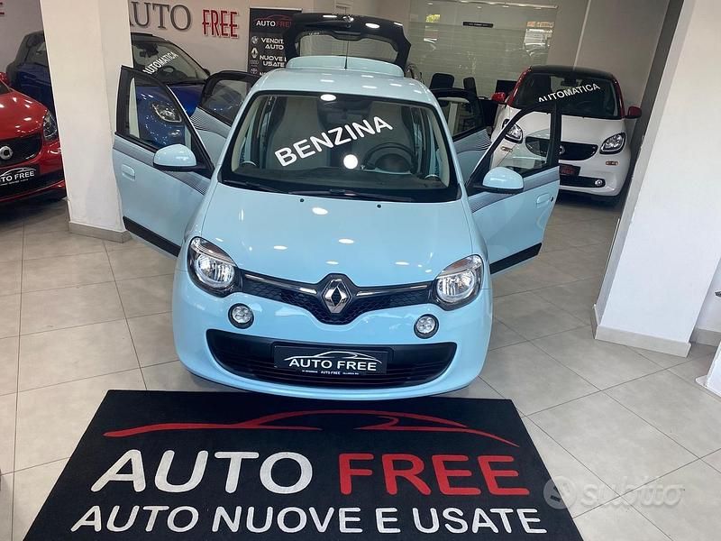 Blu Usata 2015 Renault Twingo SE Due volumi | 6980 € (Buon prezzo) - Immagine 1/4