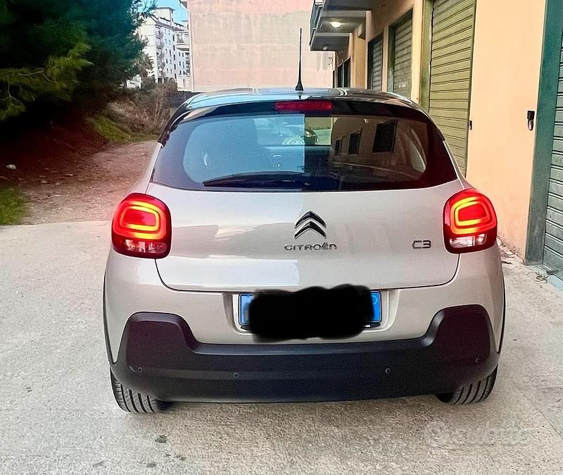 Usata Citroën C3 83 CV (61 kW) 2023 Marrone Berlina