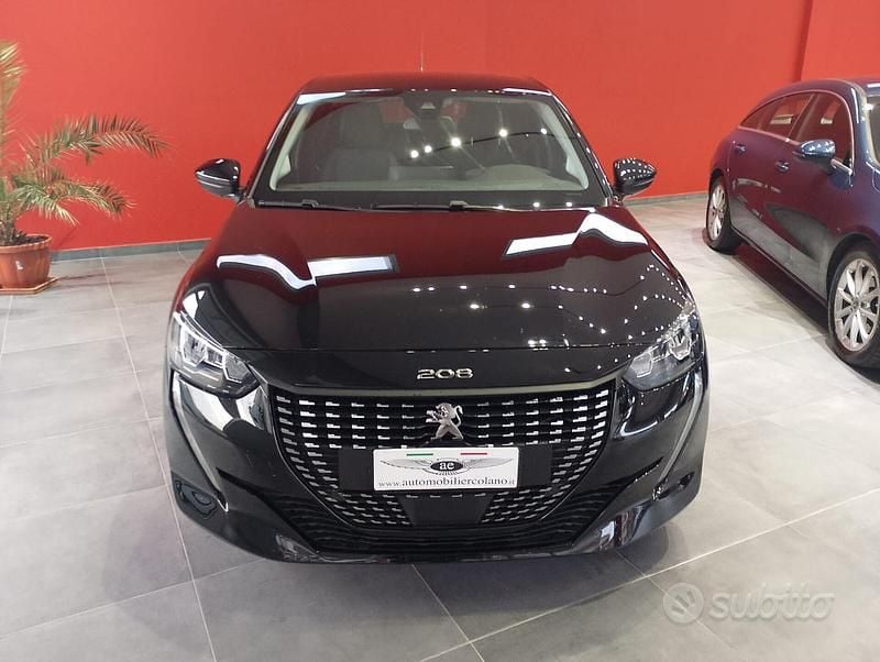 Usata Peugeot 208 Allure 75 CV (55 kW) 2022 Nero Utilitaria