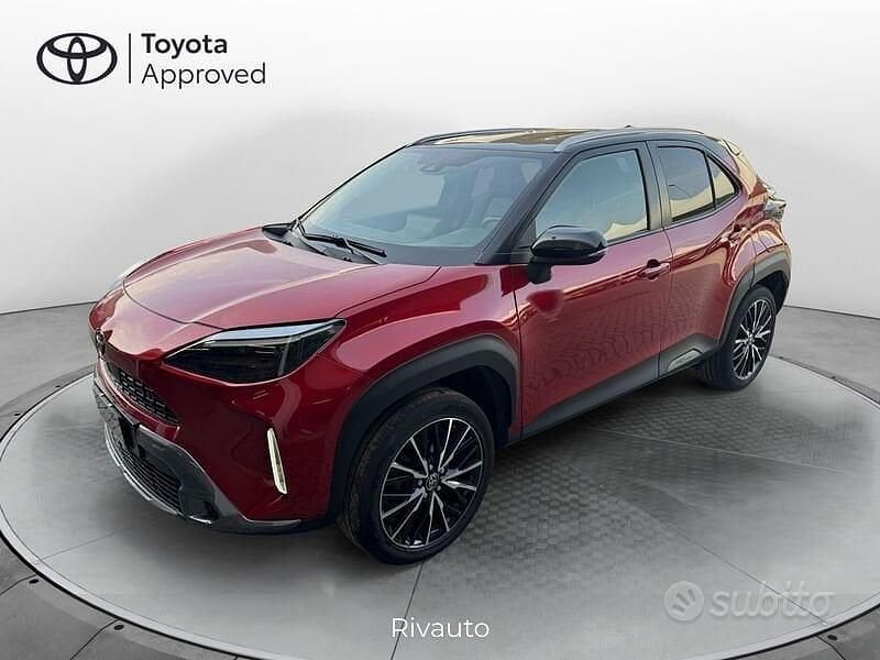 Usata Toyota Yaris Cross 116 CV (85 kW) 2022 Rosso SUV
