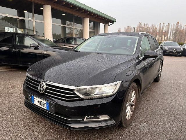 Usata VW Passat Comfortline 150 CV (110 kW) 2015 Nero Station wagon