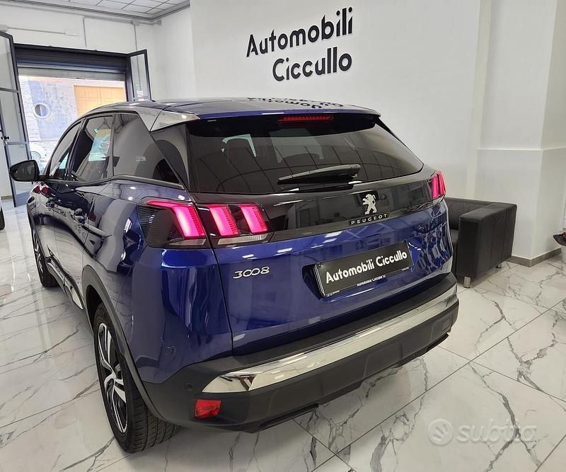 Usata Peugeot 3008 Allure 131 CV (96 kW) 2020 Blu SUV