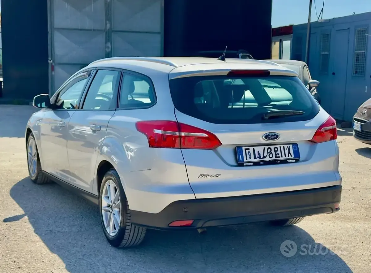Usata Ford Focus Titanium 95 CV (69 kW) 2016 Grigio Station wagon
