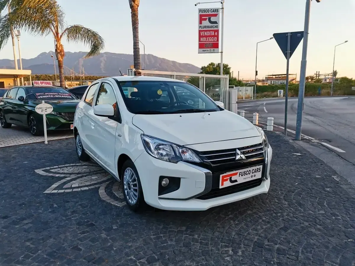 Usata Mitsubishi Space Star Intense 71 CV (52 kW) 2021 Bianco Utilitaria