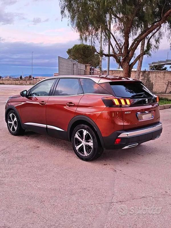 Usata Peugeot 3008 120 CV (88 kW) 2018 SUV