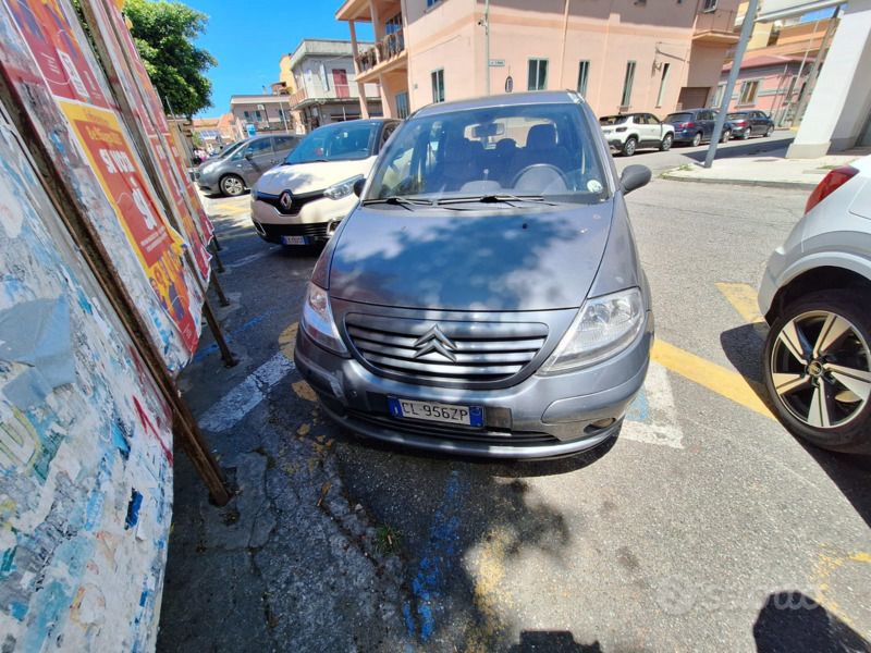 Grigio Usata 2004 Citroën C3 Due volumi | 1800 € (Cara) - Immagine 1/4