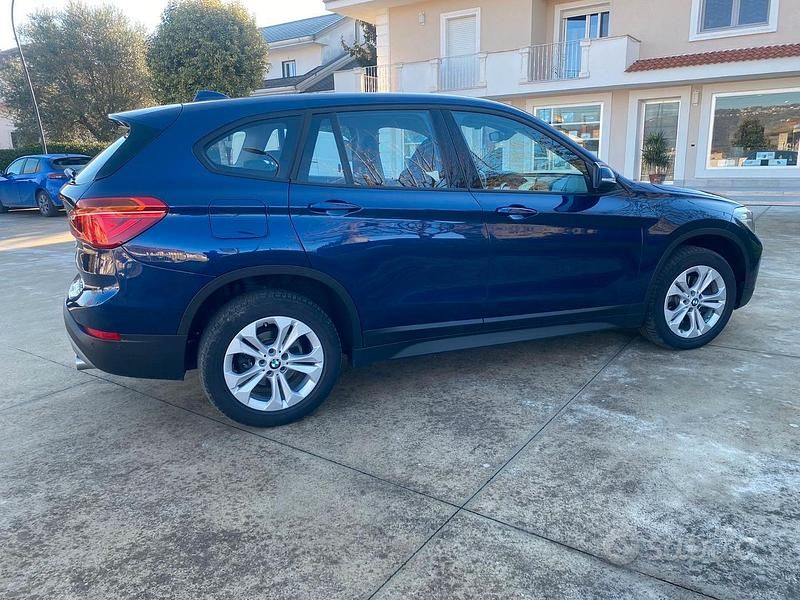 Usata BMW X1 150 CV (110 kW) 2019 Blu SUV