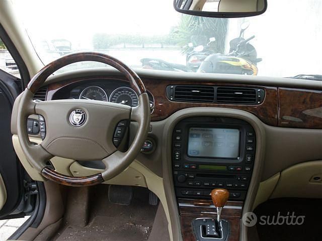 Usata Jaguar S-Type Executive 2007 Grigio Berlina