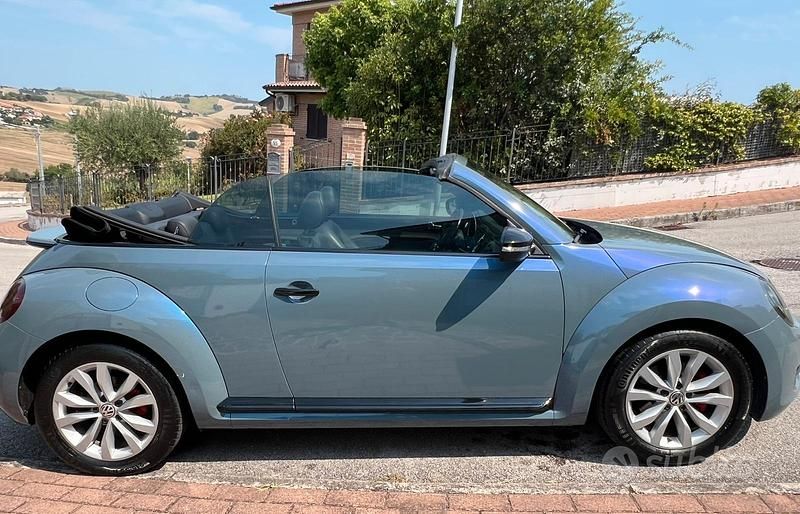 Usata VW Beetle Cabriolet Sportline 160 CV (117 kW) 2013 Cabrio