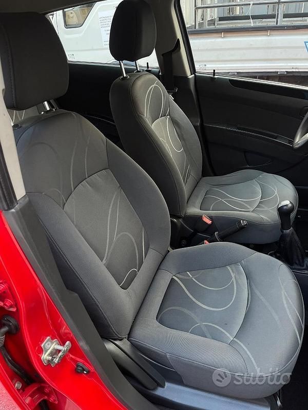 Usata Chevrolet Spark 70 CV (51 kW) 2012 Rosso Utilitaria