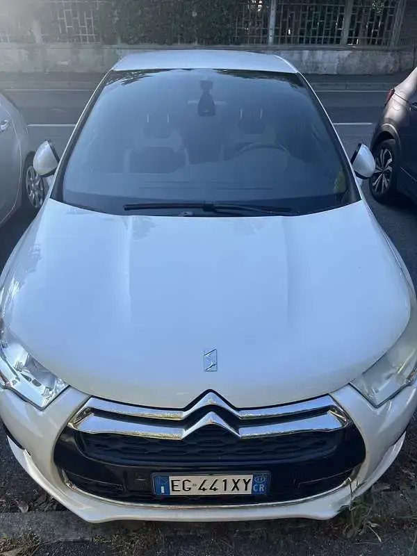 Usata DS Automobiles DS4 114 CV (83 kW) 2011 Bianco Utilitaria