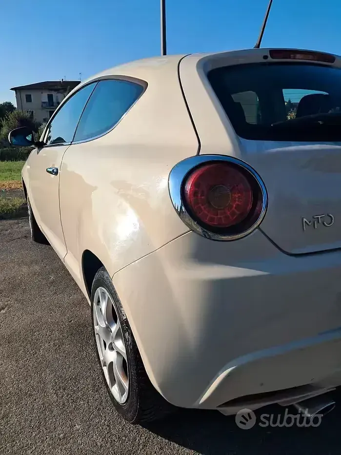 Usata Alfa Romeo MiTo 79 CV (58 kW) 2010 Bianco Utilitaria