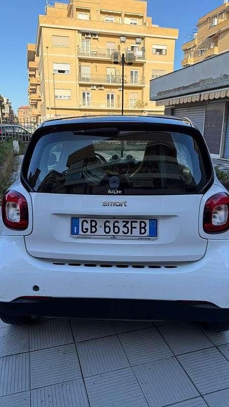 Usata Smart ForTwo Coupé 71 CV (52 kW) 2018 Bianco Coupé