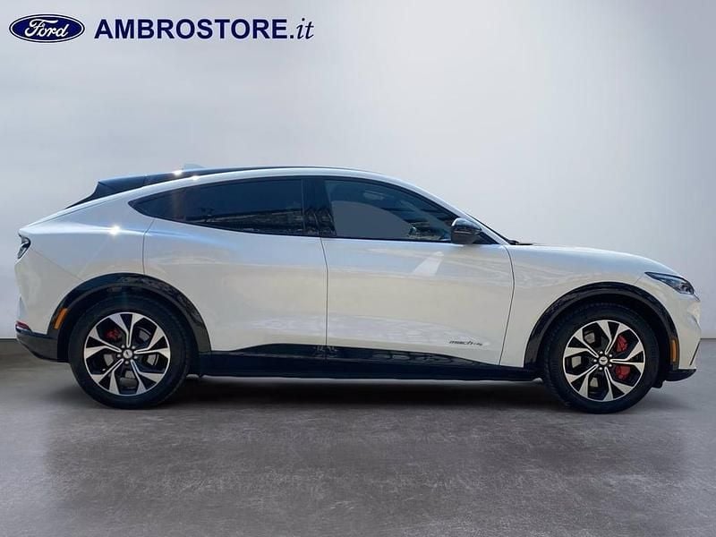 Usata Ford Mustang Mach-E 197 kW (269 CV) 2021 Star white SUV