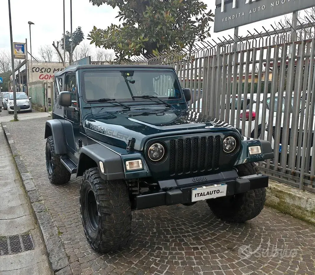 Usata Jeep Wrangler Sahara 177 CV (130 kW) 2005 Verde SUV