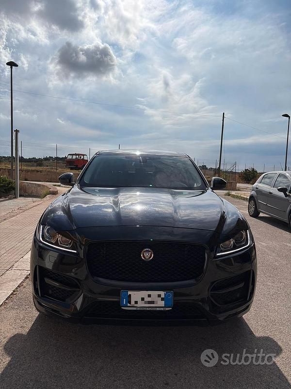 Usata Jaguar F-Pace R-Sport 250 CV (183 kW) 2017 Nero SUV