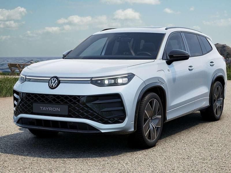 Nuova VW Tayron R-line Plus 272 CV (200 kW) 2026 Dolomite silver metallizzato SUV