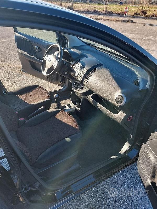 Usata Nissan Note Acenta 88 CV (64 kW) 2009 Nero Monovolume