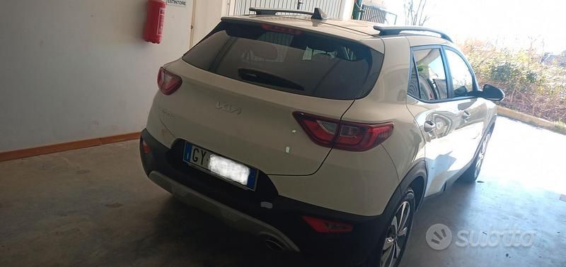 Usata Kia Stonic Style 84 CV (61 kW) 2025 Bianco SUV