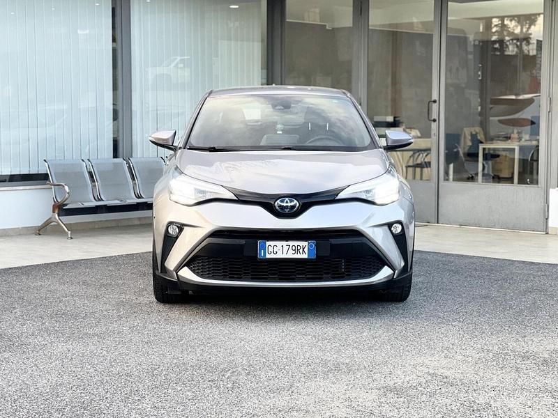 Second-hand Toyota C-HR 98 CP (72 kW) 2021 Gri SUV