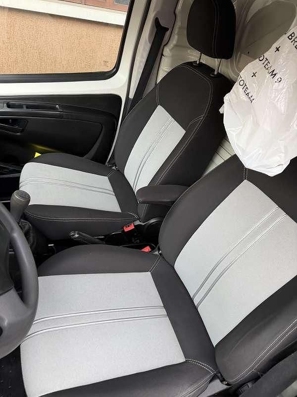 Usata Peugeot TePee Outdoor 75 CV (55 kW) 2011 Station wagon