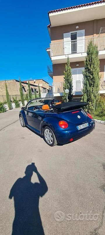 Usata VW Beetle 116 CV (85 kW) 2004 Blu Utilitaria