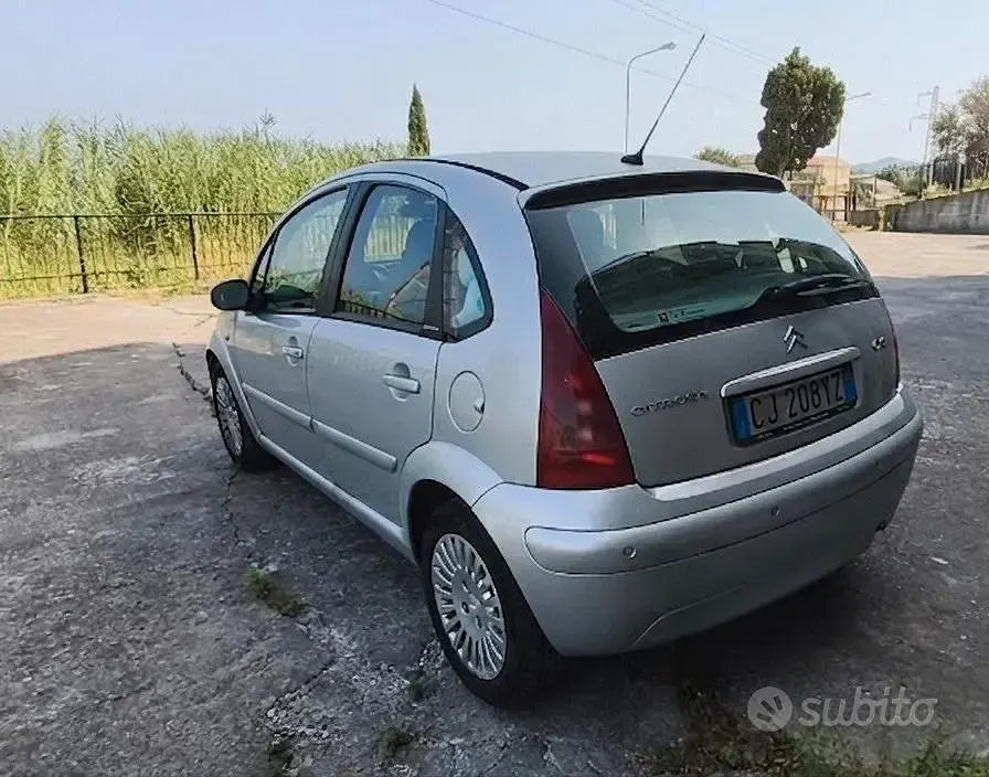 Usata Citroën C3 68 CV (50 kW) 2004 Grigio Berlina