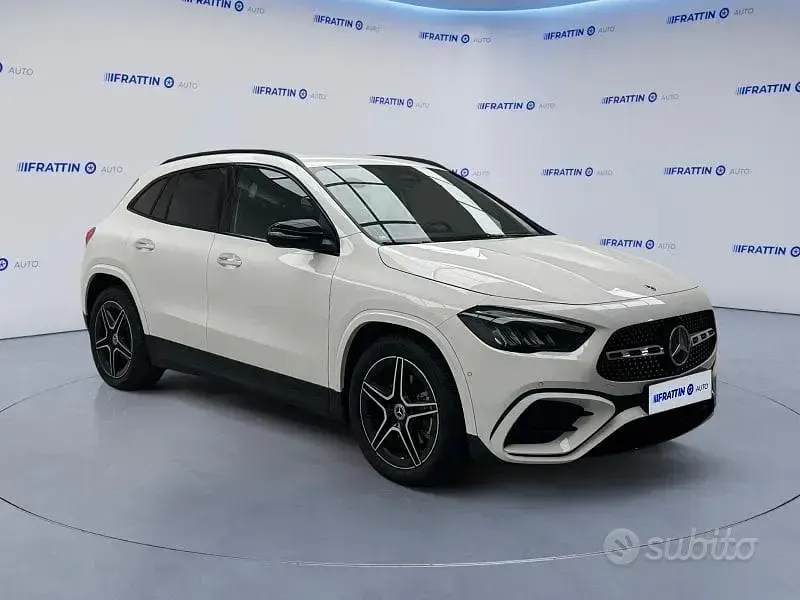 Usata Mercedes GLA200 Advanced Plus 150 CV (110 kW) 2024 Bianco SUV