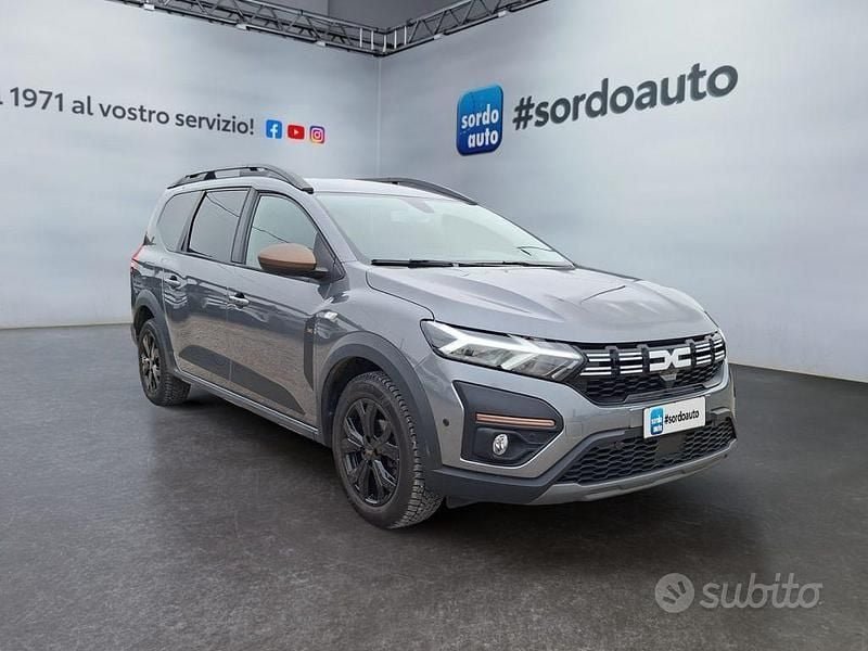 Usata Dacia Jogger Extreme 101 CV (74 kW) 2024 Grigio Monovolume