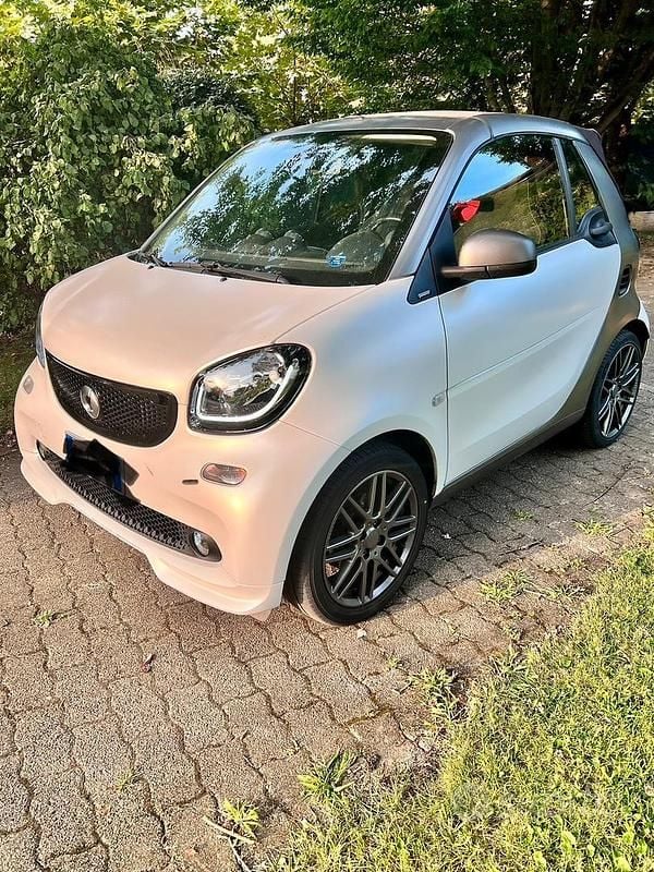 Usata Smart ForTwo Cabrio 2017 Bianco Cabrio