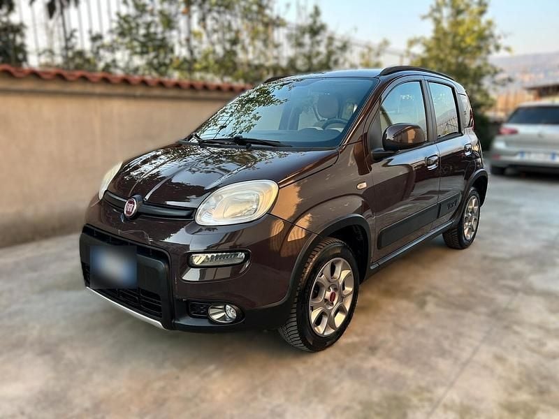 Usata Fiat Panda 4x4 75 CV (55 kW) 2013 Marrone Utilitaria