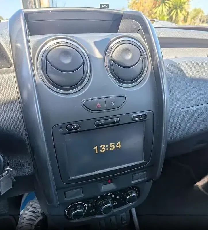 Usata Dacia Duster Lauréate 110 CV (80 kW) 2014 Grigio SUV