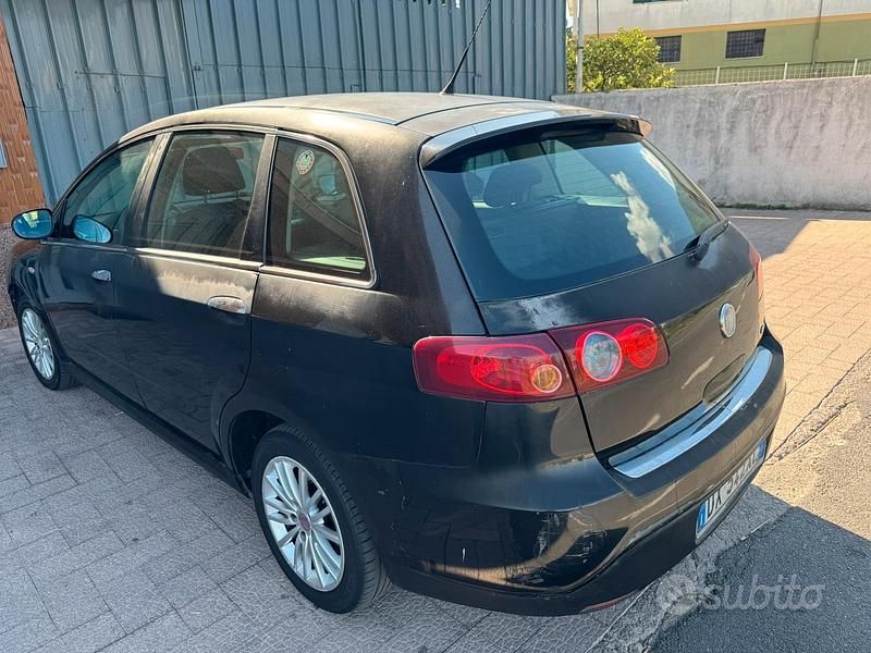 Nero Usata 2009 Fiat Croma Tre volumi | 1000 € (Ottimo prezzo) - Immagine 1/4