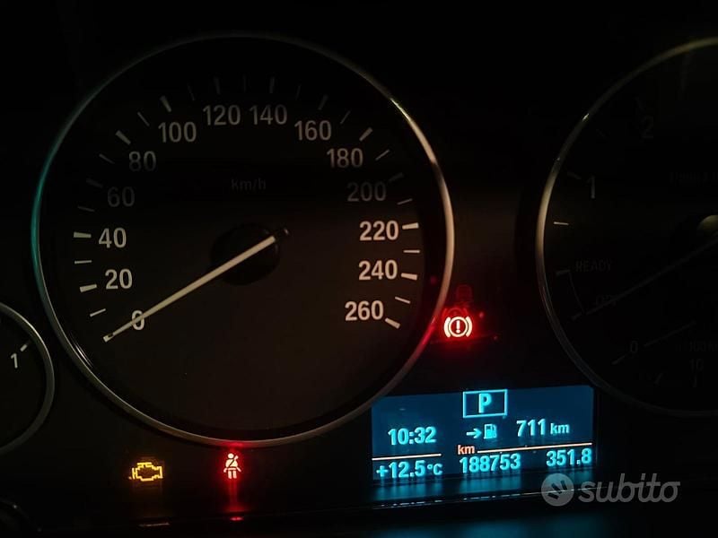 Usado BMW 318 150 CV (110 kW) 2021 Blanco Familiar