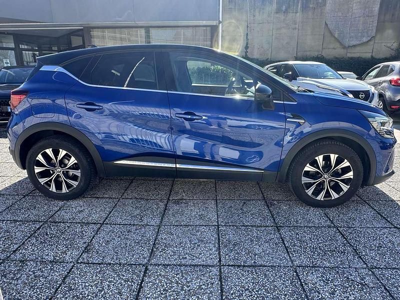 Usata Renault Captur Techno 91 CV (66 kW) 2024 Blu tetto nero SUV