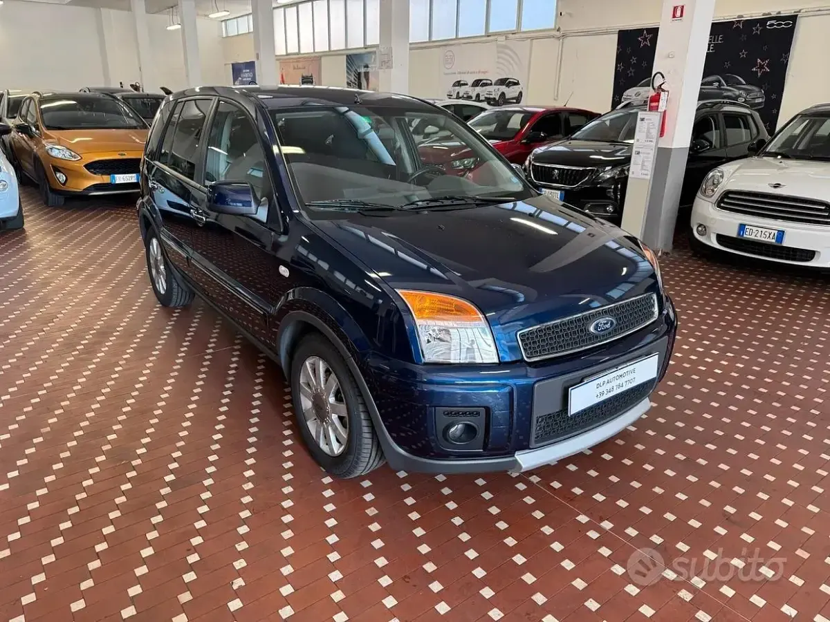 Usata Ford Fusion 80 CV (58 kW) 2012 Bluazzurro Utilitaria