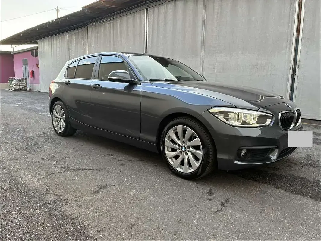 Usata BMW 116 116 CV (85 kW) 2016 Grigio Utilitaria