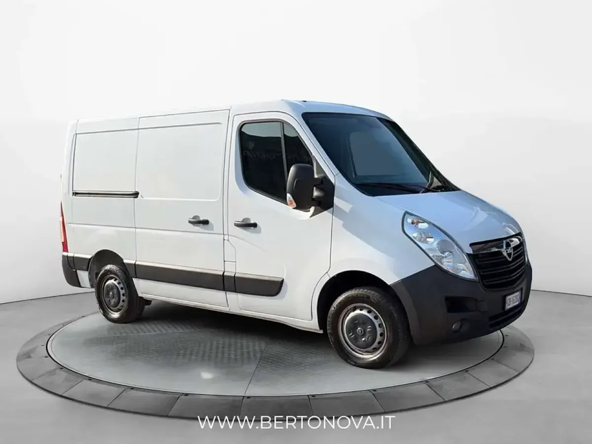 Usata Opel Movano 110 CV (80 kW) 2020 Bianco Monovolume