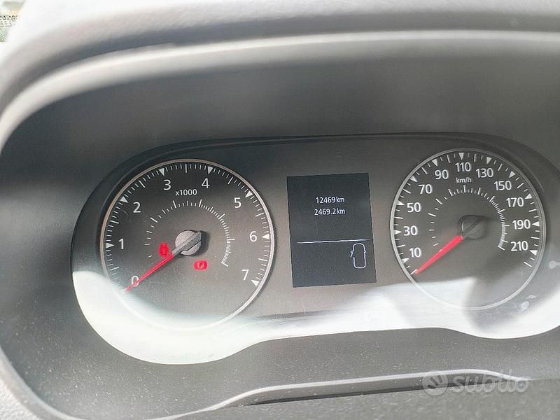 Usata Dacia Duster 100 CV (73 kW) 2023 Blu SUV