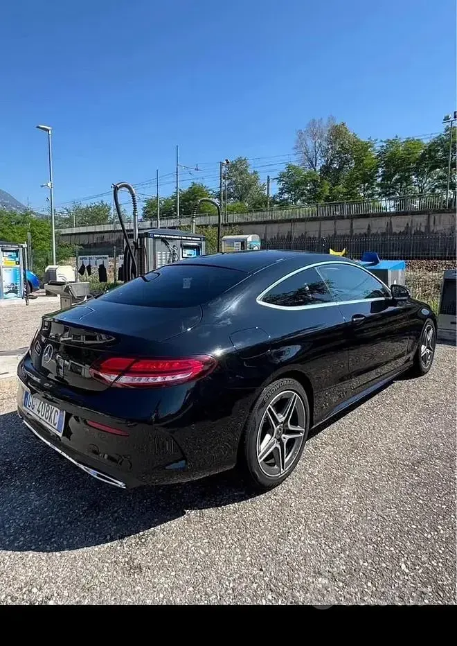 Usata Mercedes C220 194 CV (142 kW) 2021 Coupé