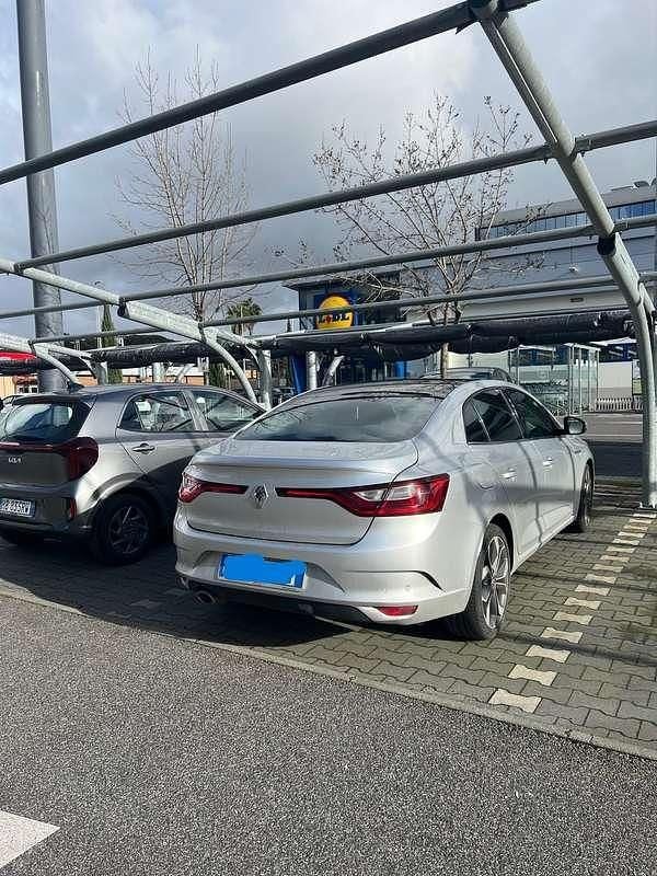 Usata Renault Mégane IV Intens 131 CV (96 kW) 2017 Argento Coupé