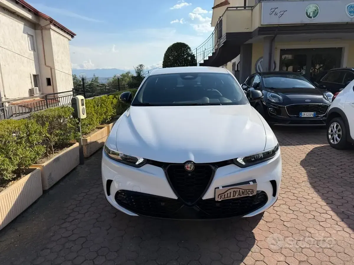 Usata Alfa Romeo Tonale Sprint 131 CV (96 kW) 2023 Bianco SUV