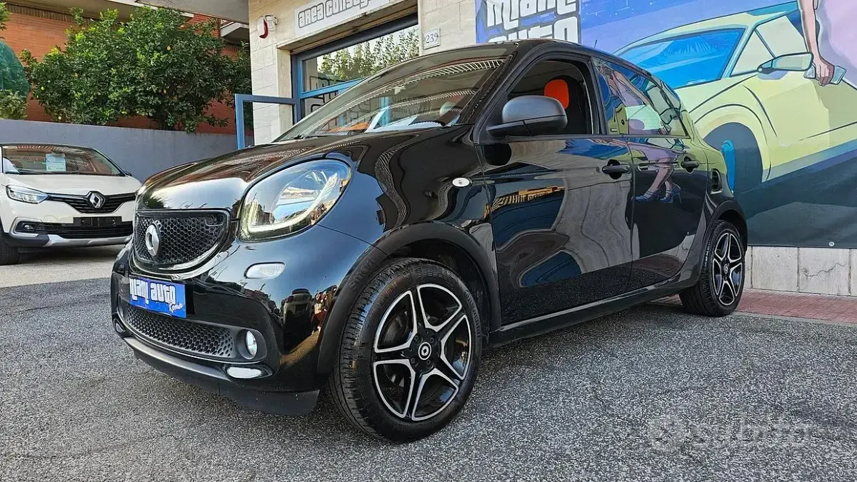 Usata Smart ForFour Passion 90 CV (66 kW) 2019 Nero Utilitaria