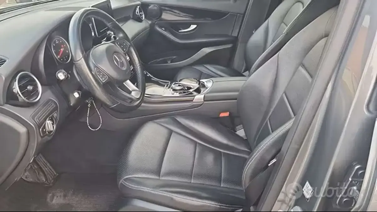 Usata Mercedes GLC220 170 CV (125 kW) 2017 Grigio SUV