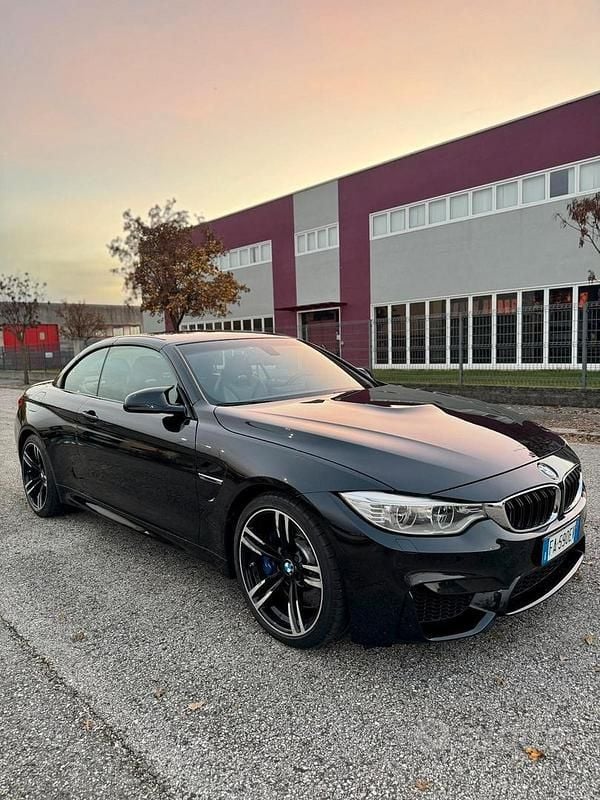 Nero Usata 2015 BMW M4 Cabriolet Cabrio | 44.900 € (Buon prezzo) - Immagine 1/4