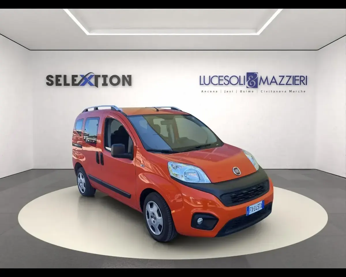Usata Fiat Qubo Easy 95 CV (69 kW) 2019 Arancione Monovolume