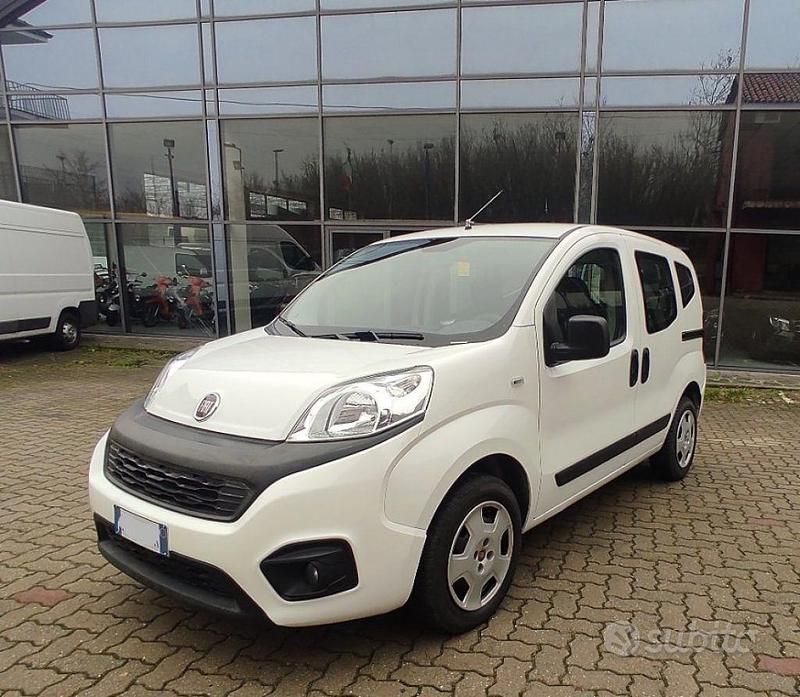 Bianco Usata 2019 Fiat Qubo Easy Monovolume | 9000 € (Molto cara) - Immagine 1/4