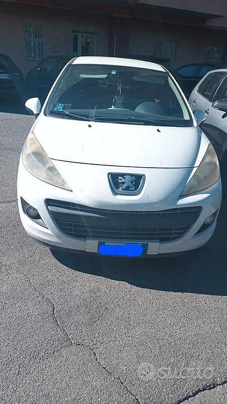 Usata Peugeot 207 70 CV (51 kW) 2011 Bianco Berlina