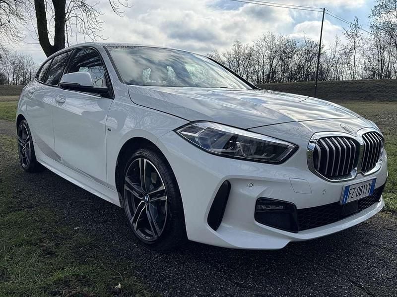 Usata BMW 116 M Sport 116 CV (85 kW) 2020 Bianco Utilitaria