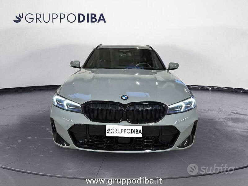 Usata BMW 320e Efficient Dynamics 190 CV (139 kW) 2025 Grigio Station wagon